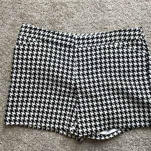 INC houndstooth shorts
